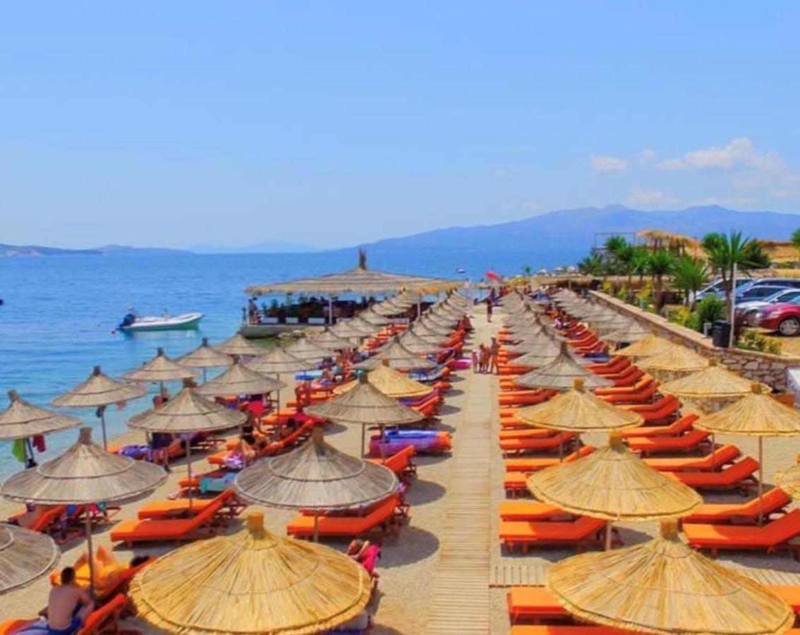 Luxury King And Queen Apartment For Royal Holiday Sarandë Eksteriør billede